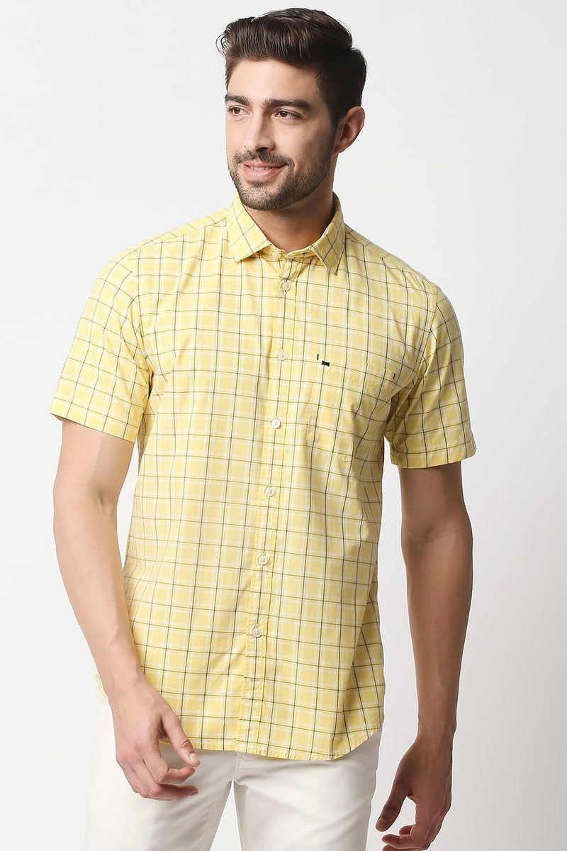 Slim Fit Checks Halfsleeves Shirt