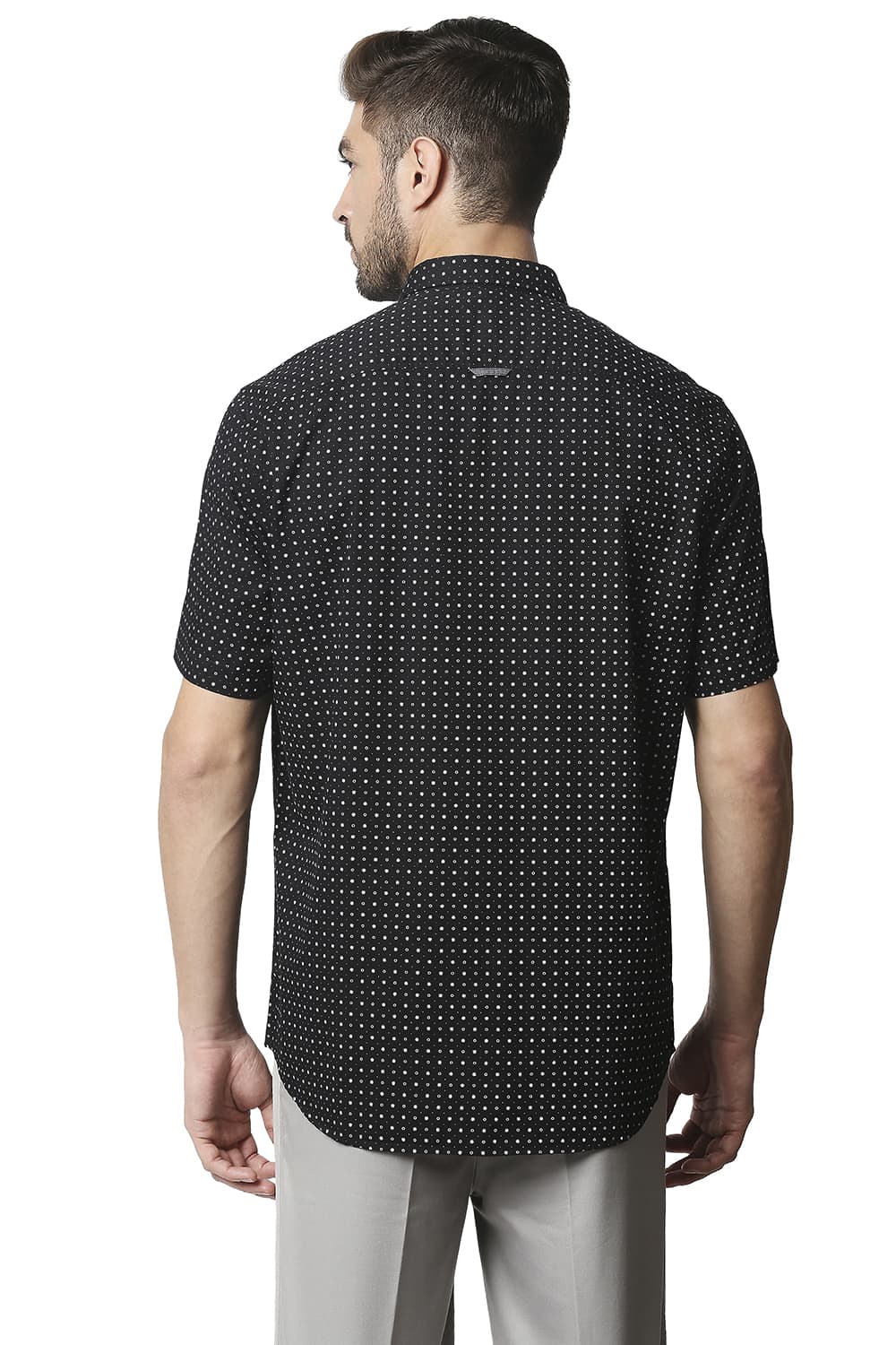 BASICS SLIM FIT TWILL PRINTED HALFSLEEVES SHIRT