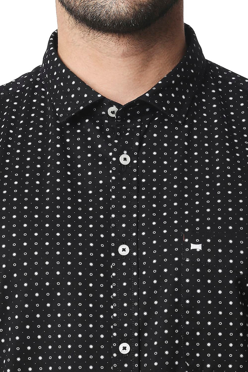 BASICS SLIM FIT TWILL PRINTED HALFSLEEVES SHIRT