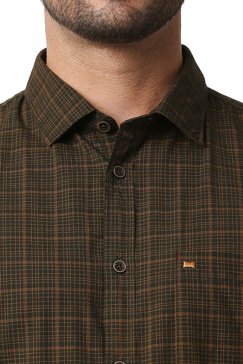 BASICS SLIM FIT CHECKS HALFSLEEVES SHIRT