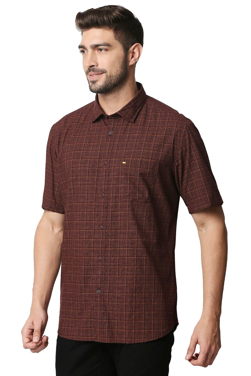 BASICS SLIM FIT CHECKS HALFSLEEVES SHIRT