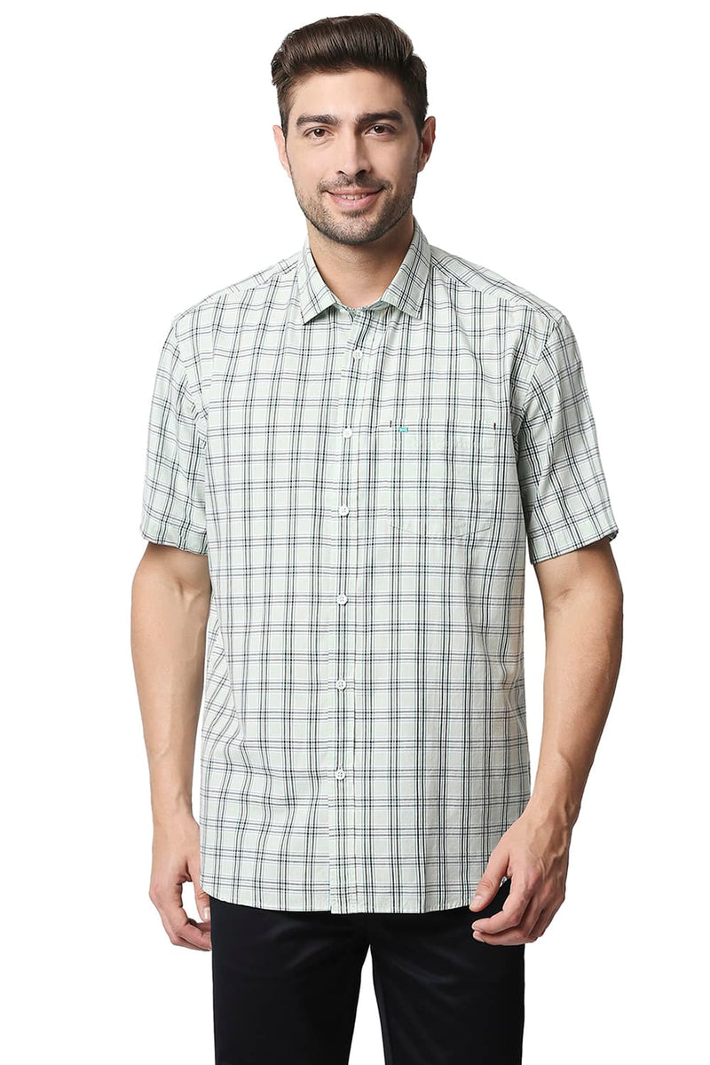 BASICS SLIM FIT CHECKS HALFSLEEVES SHIRT