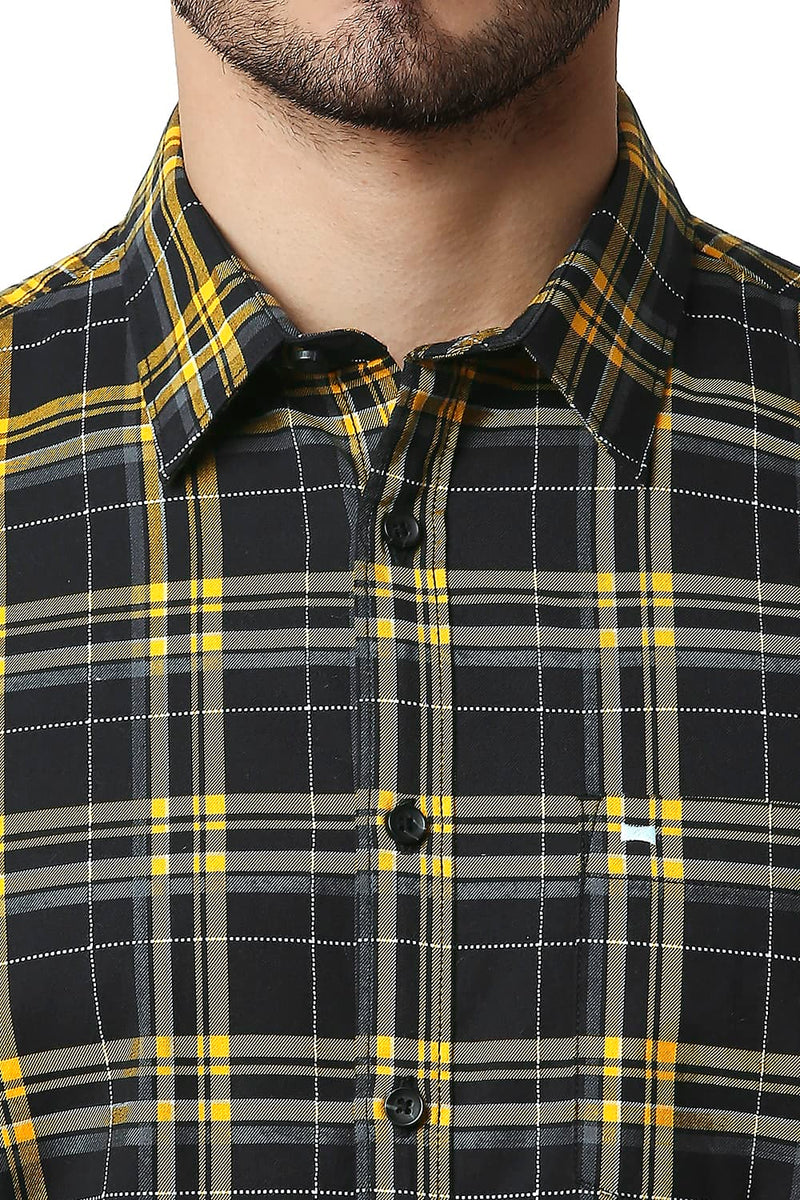 BASICS SLIM FIT DOBBY CHECKS HALFSLEEVES SHIRT