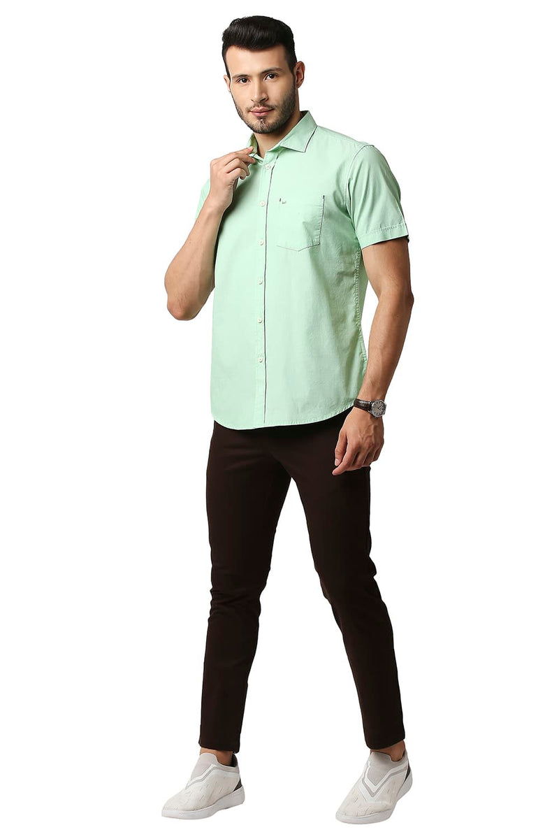 BASICS SLIM FIT FIL-A-FIL HALFSLEEVES SHIRT