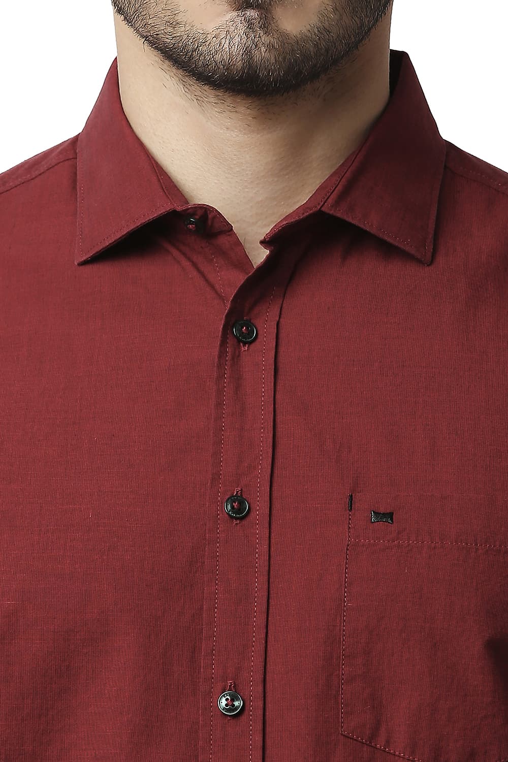 BASICS SLIM FIT FIL-A-FIL HALFSLEEVES SHIRT