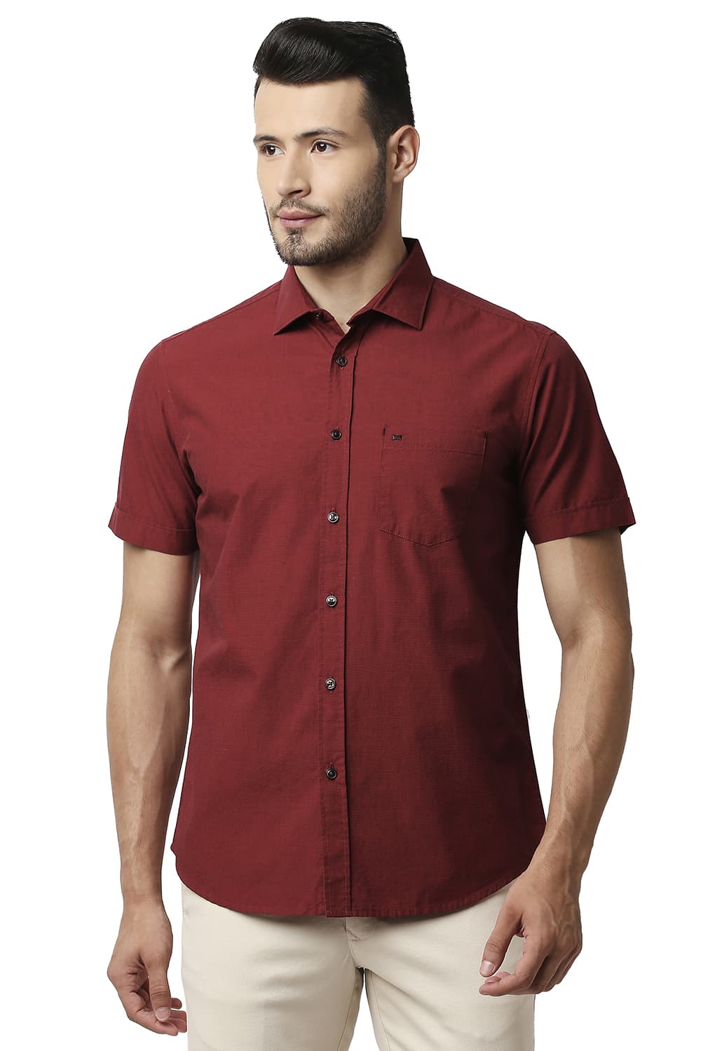 BASICS SLIM FIT FIL-A-FIL HALFSLEEVES SHIRT