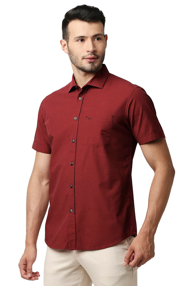 BASICS SLIM FIT FIL-A-FIL HALFSLEEVES SHIRT