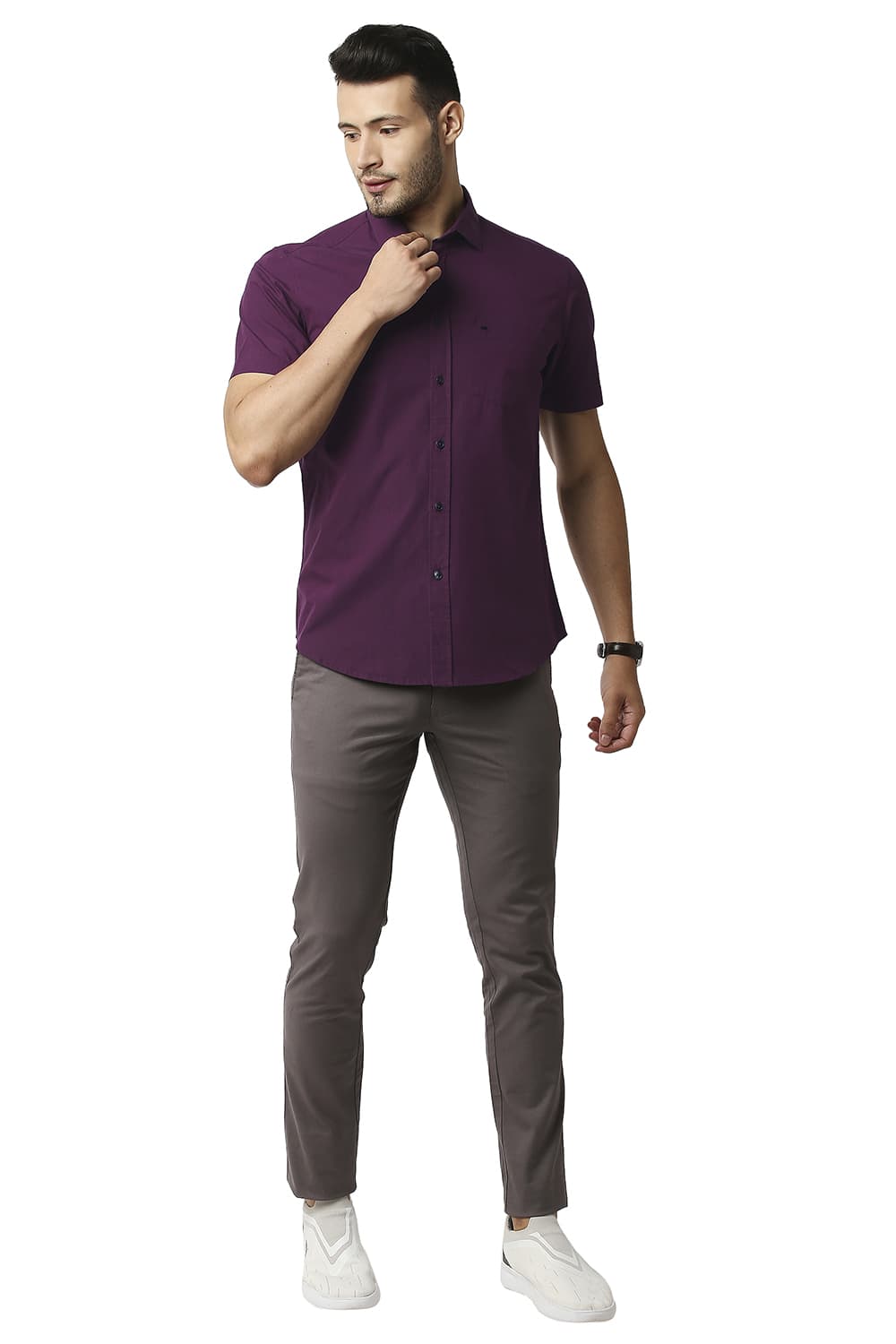 BASICS SLIM FIT FIL-A-FIL HALFSLEEVES SHIRT