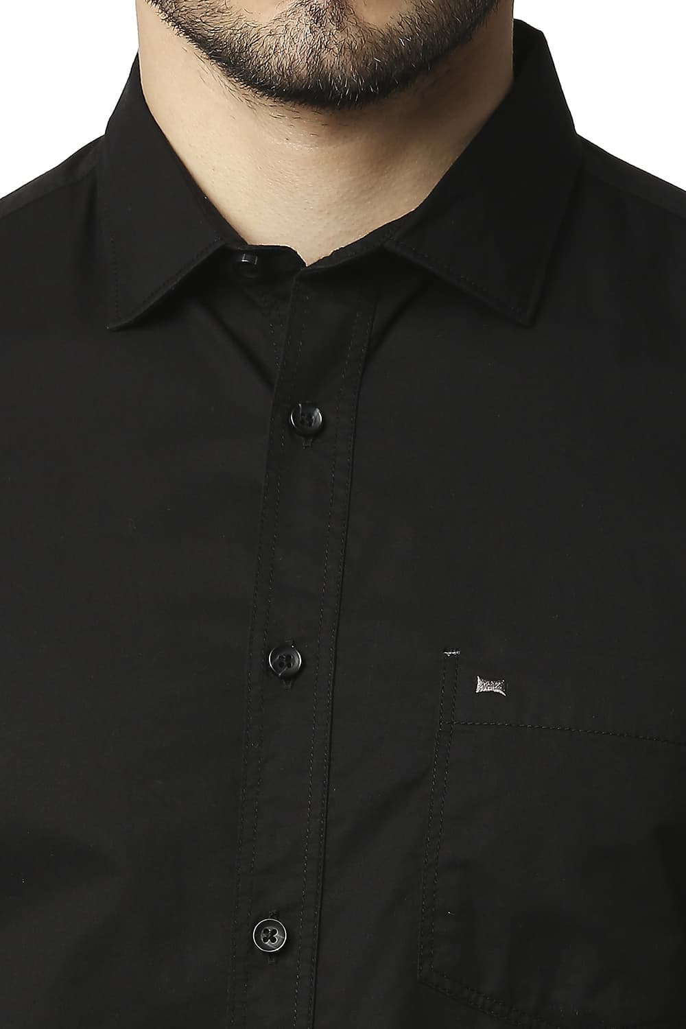 BASICS SLIM FIT TWILL HALFSLEEVES SHIRT