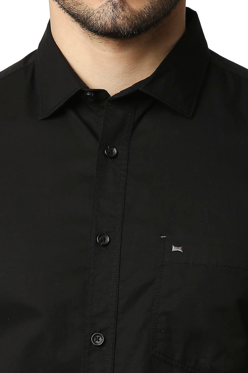 BASICS SLIM FIT TWILL HALFSLEEVES SHIRT