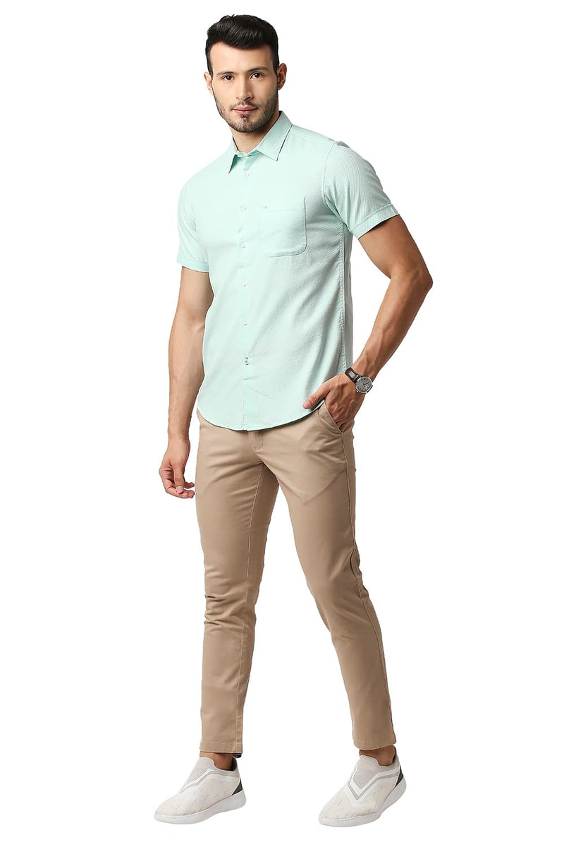 BASICS SLIM FIT DOBBY HALFSLEEVES SHIRT