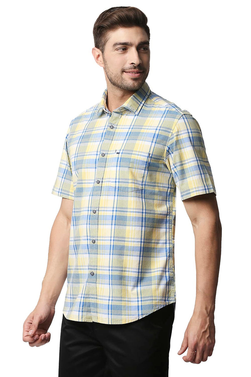 BASICS SLIM FIT CHECKS HALFSLEEVES SHIRT