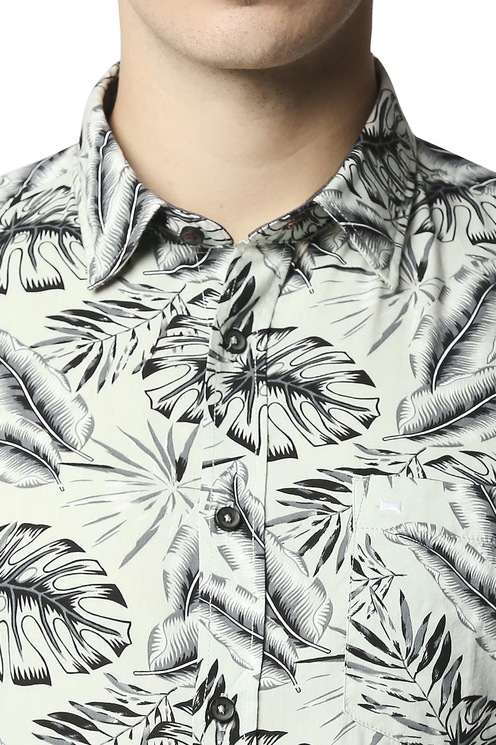 BASICS SLIM FIT COTTON VISCOSE PRINTED HALFSLEEVES SHIRT