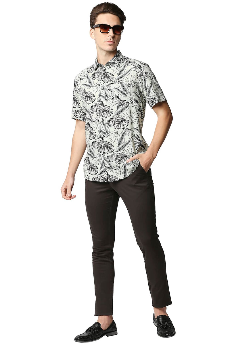 BASICS SLIM FIT COTTON VISCOSE PRINTED HALFSLEEVES SHIRT