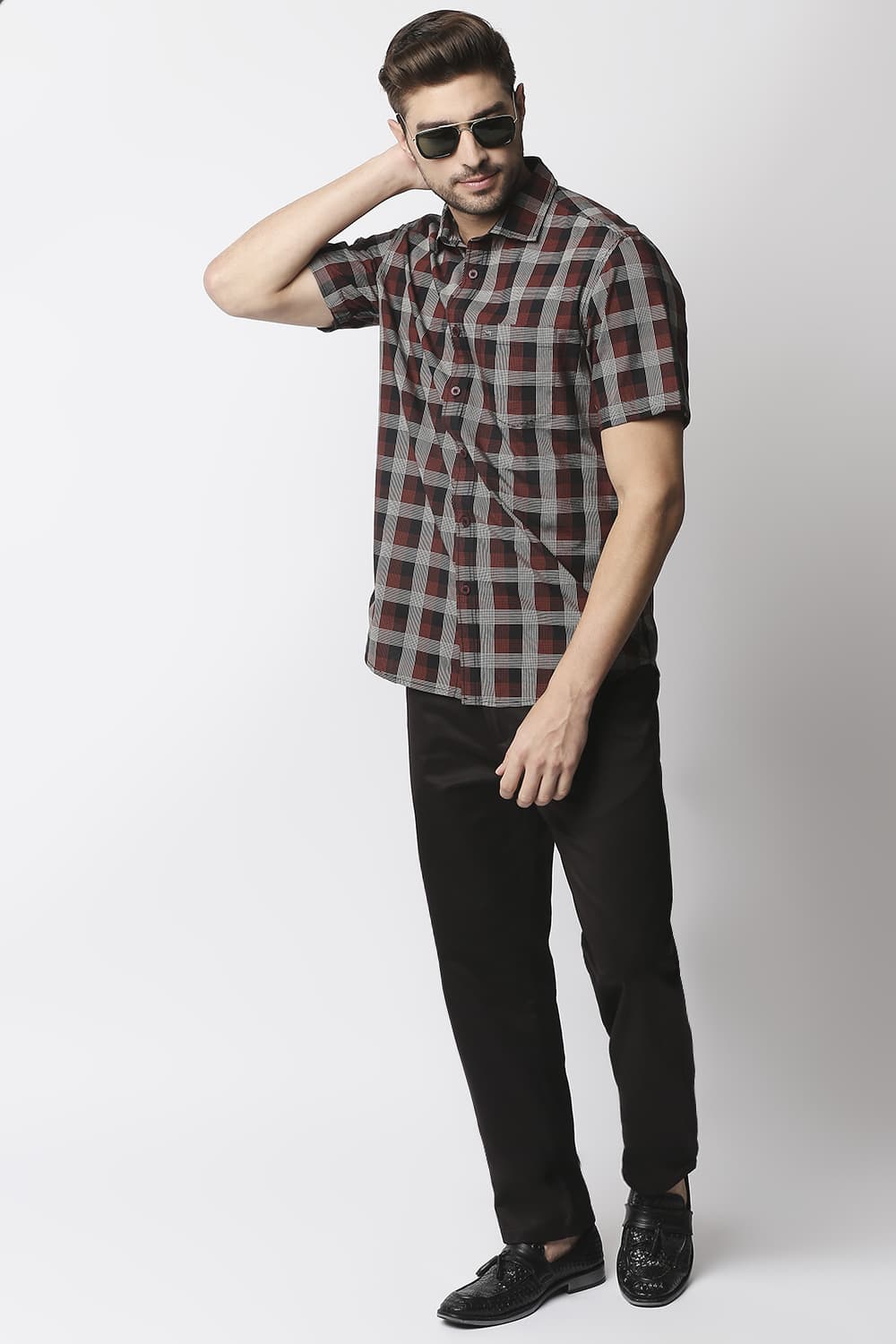 Slim Fit Checks Halfsleeves Shirt