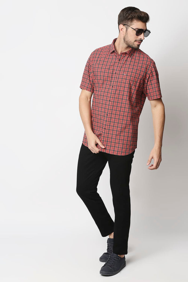 Slim Fit Checks Halfsleeves Shirt