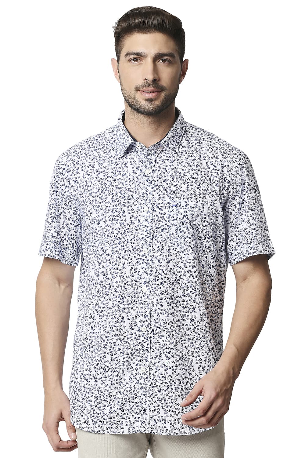 BASICS SLIM FIT POPLIN PRINTED SHIRT