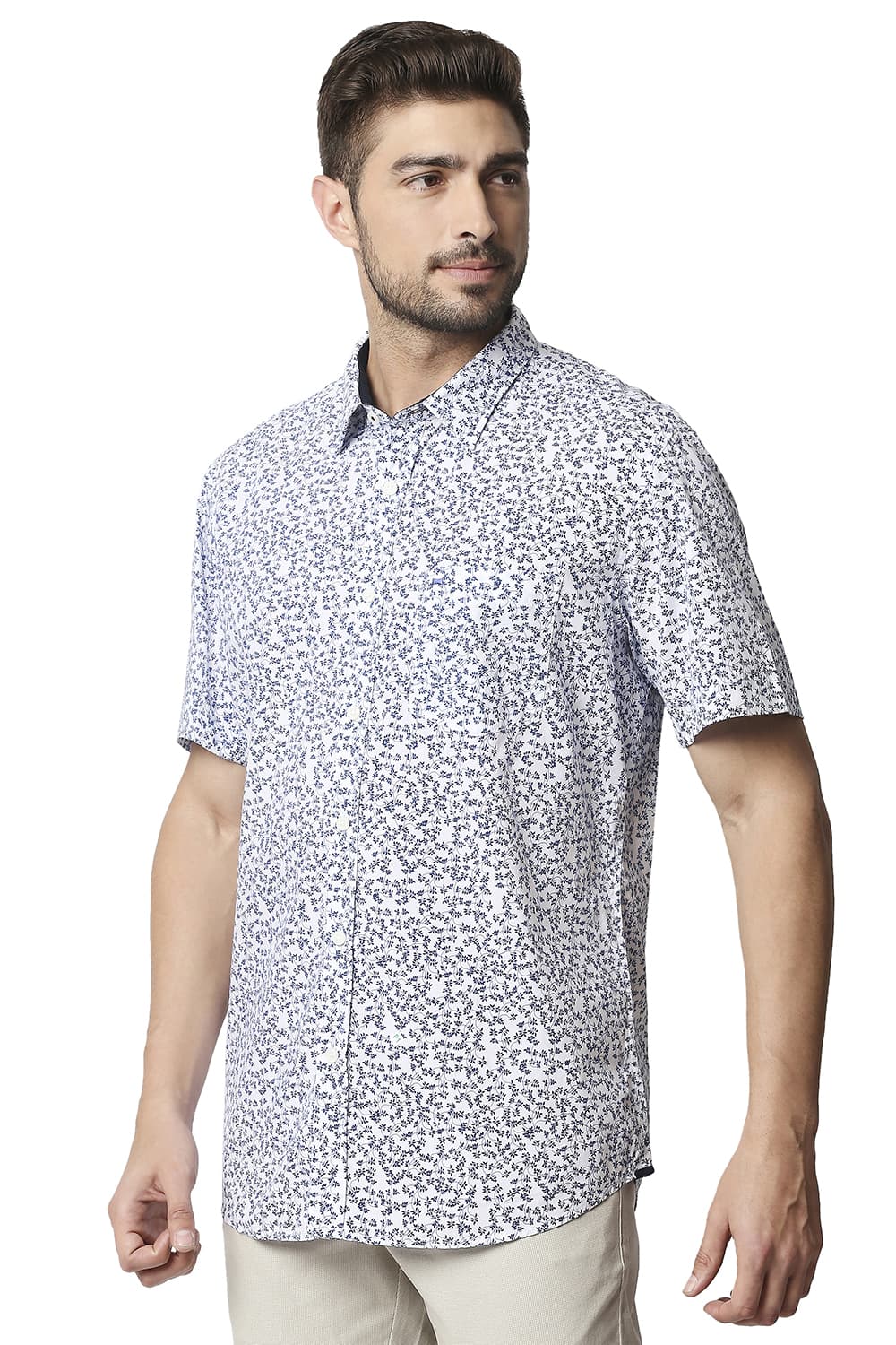 BASICS SLIM FIT POPLIN PRINTED HALFSLEEVES SHIRT