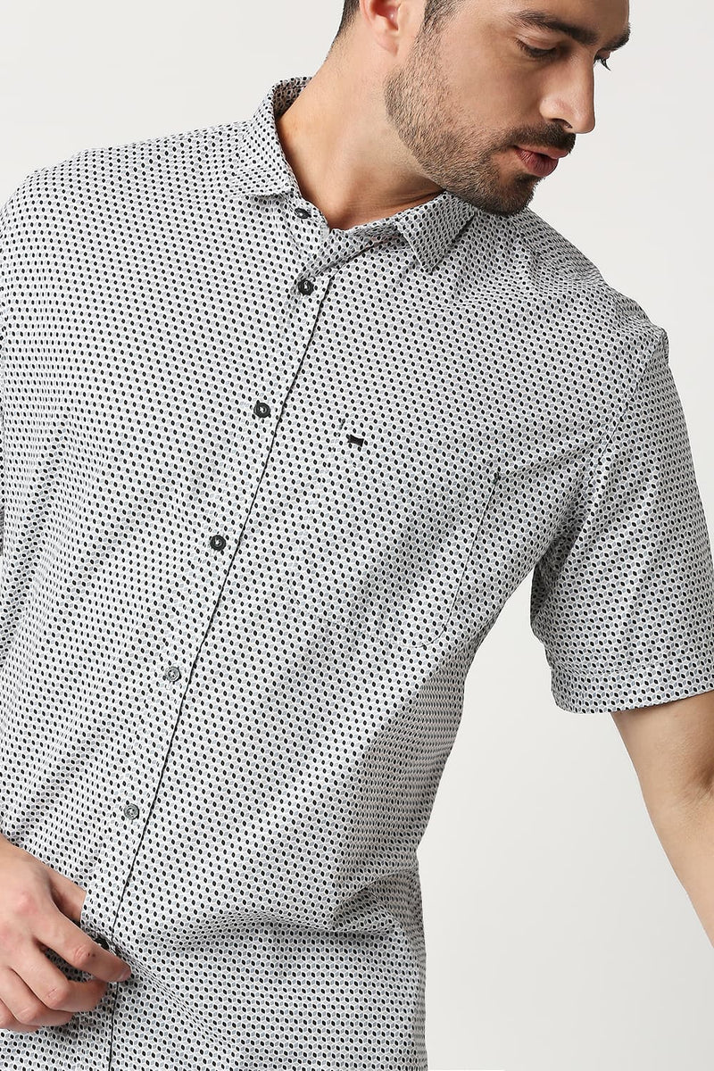 Slim Fit Poplin Printed Halfsleeves Shirt