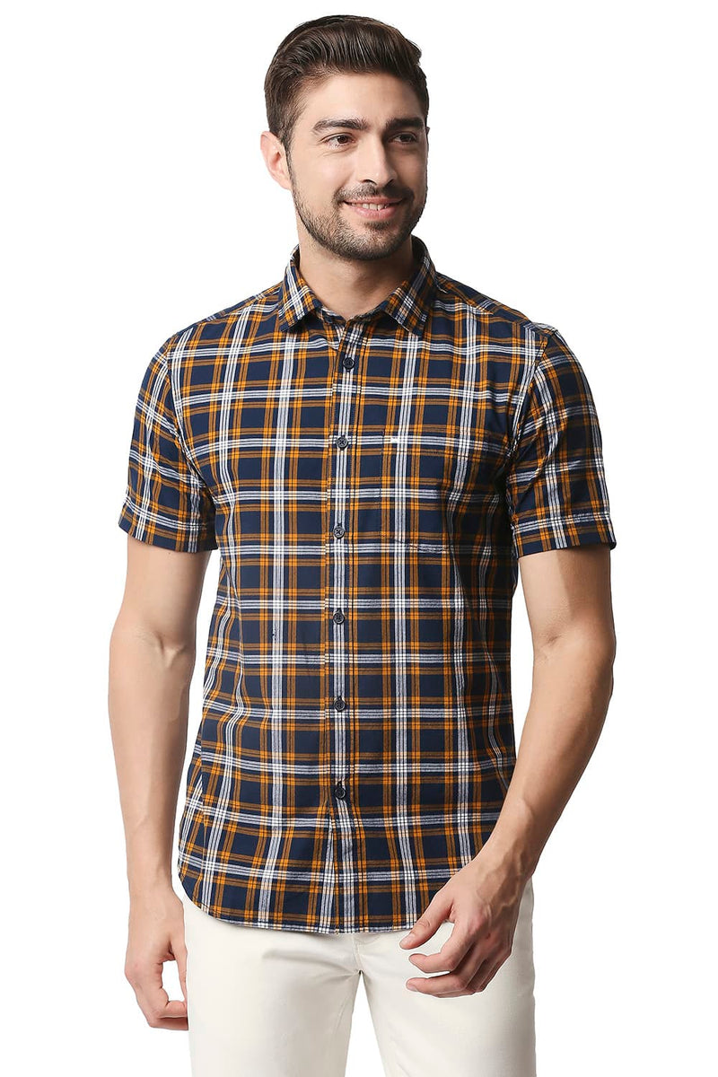 BASICS SLIM FIT CHECKS HALFSLEEVES SHIRT