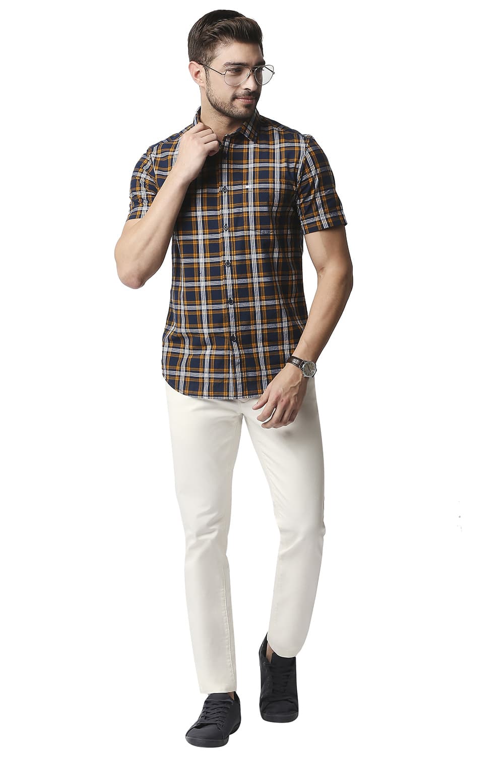 BASICS SLIM FIT CHECKS HALFSLEEVES SHIRT