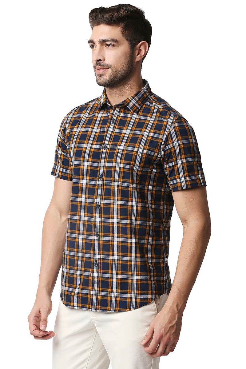 BASICS SLIM FIT CHECKS HALFSLEEVES SHIRT