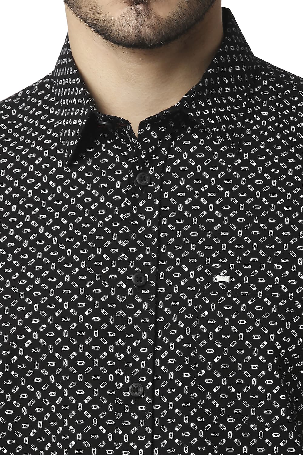 BASICS SLIM FIT POPLIN PRINTED SHIRT