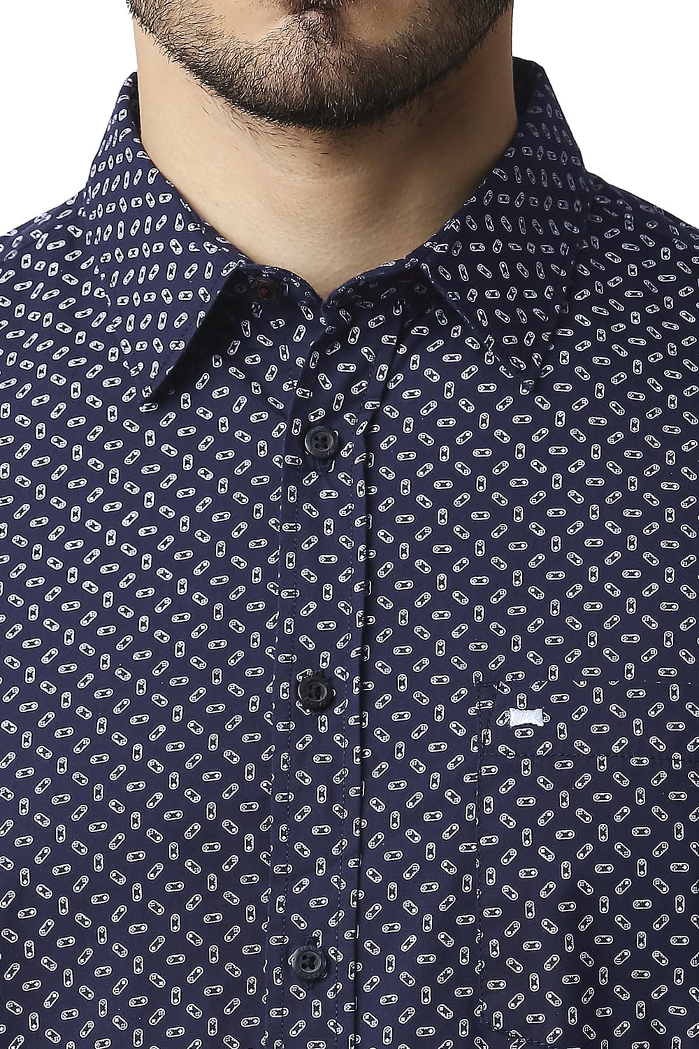 BASICS SLIM FIT POPLIN PRINTED HALFSLEEVES SHIRT