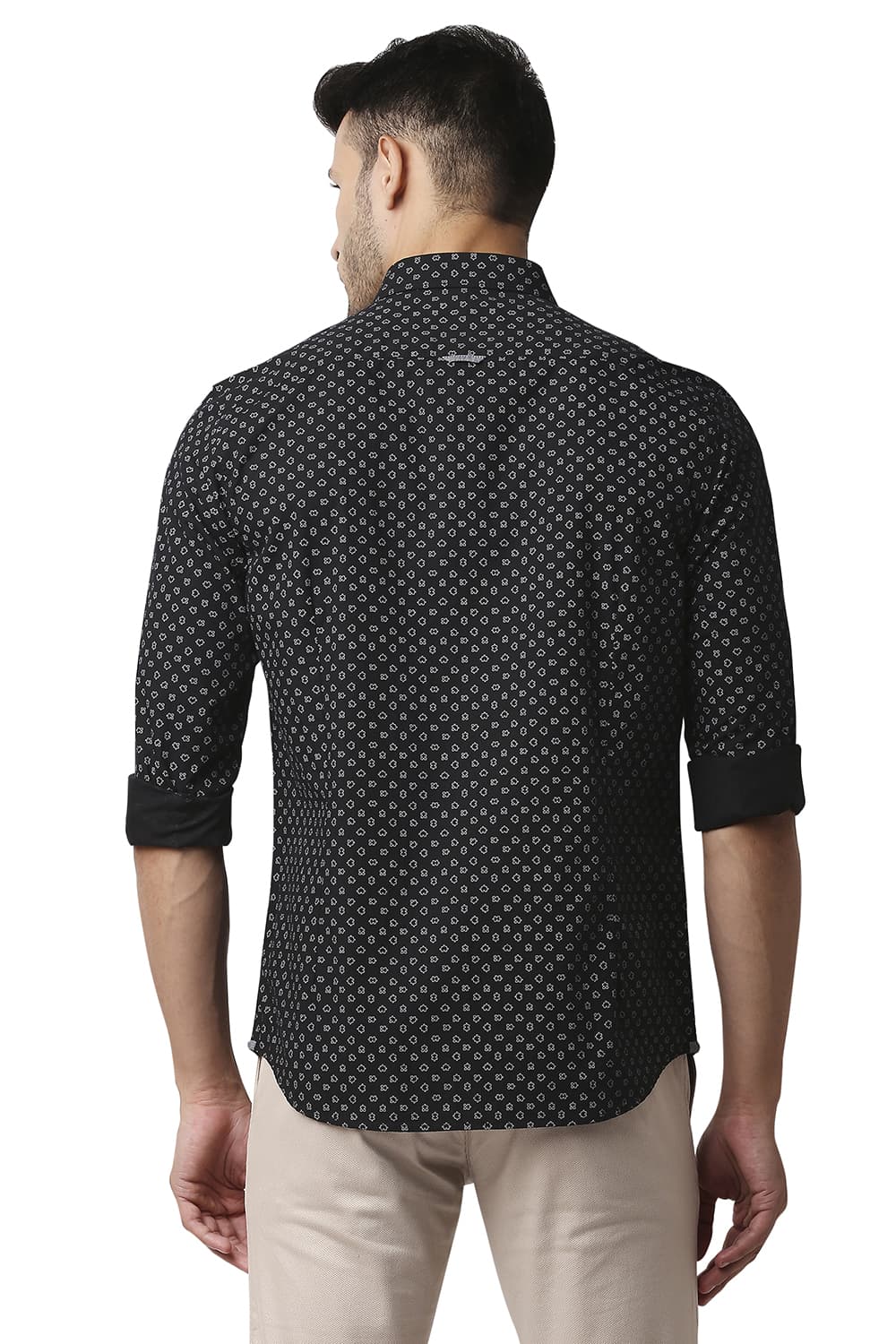 BASICS SLIM FIT POPLIN PRINTED SHIRT