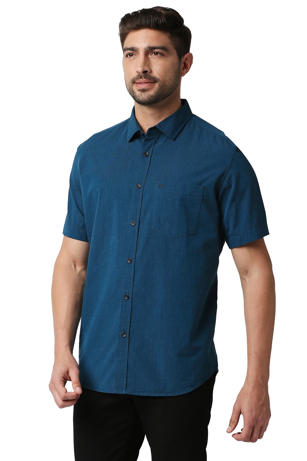 BASICS SLIM FIT FIL-A-FIL HALFSLEEVES SHIRT