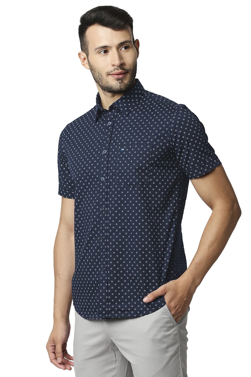 BASICS SLIM FIT TWILL PRINTED HALFSLEEVES SHIRT