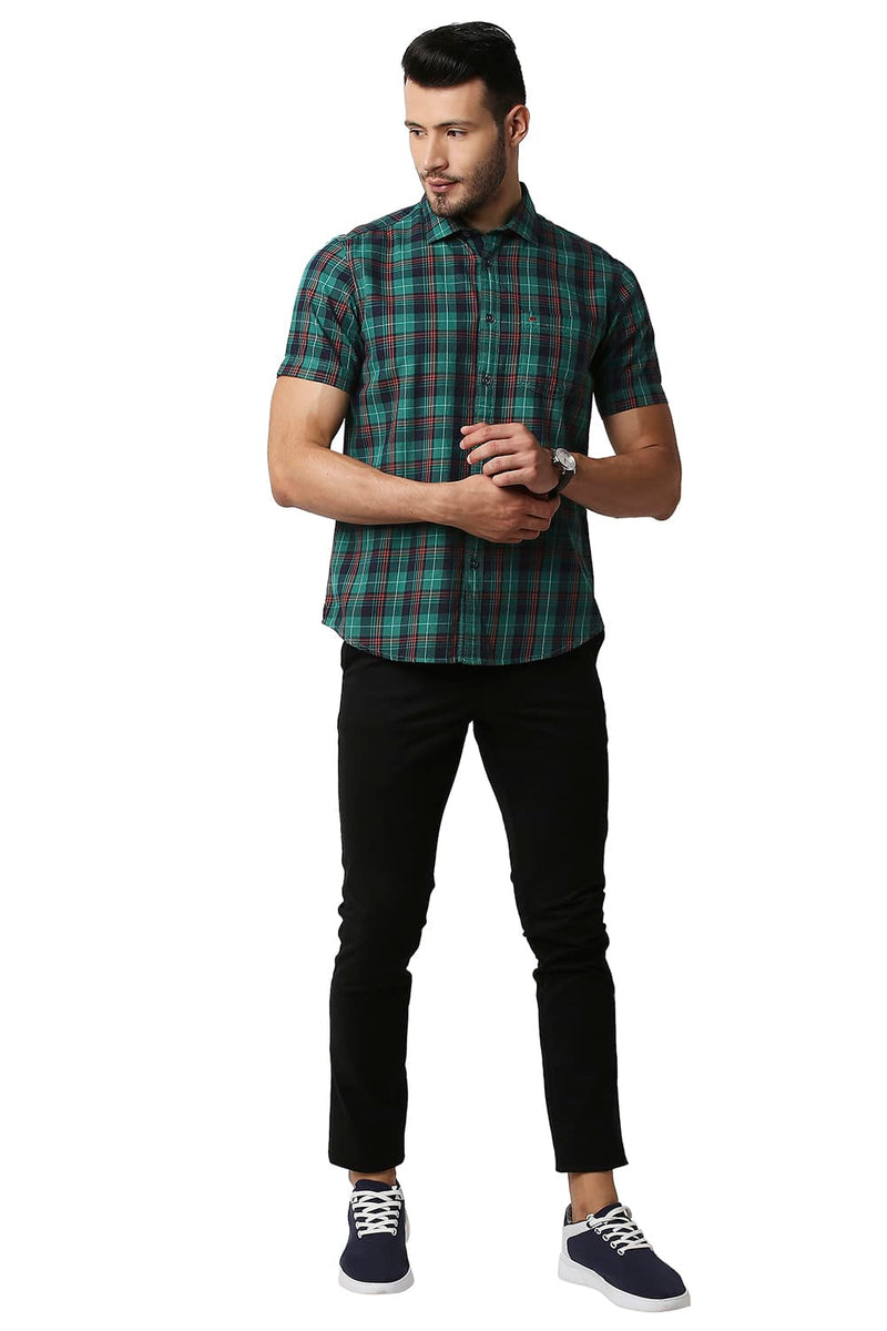 BASICS SLIM FIT TWILL CHECKS HALFSLEEVES SHIRT