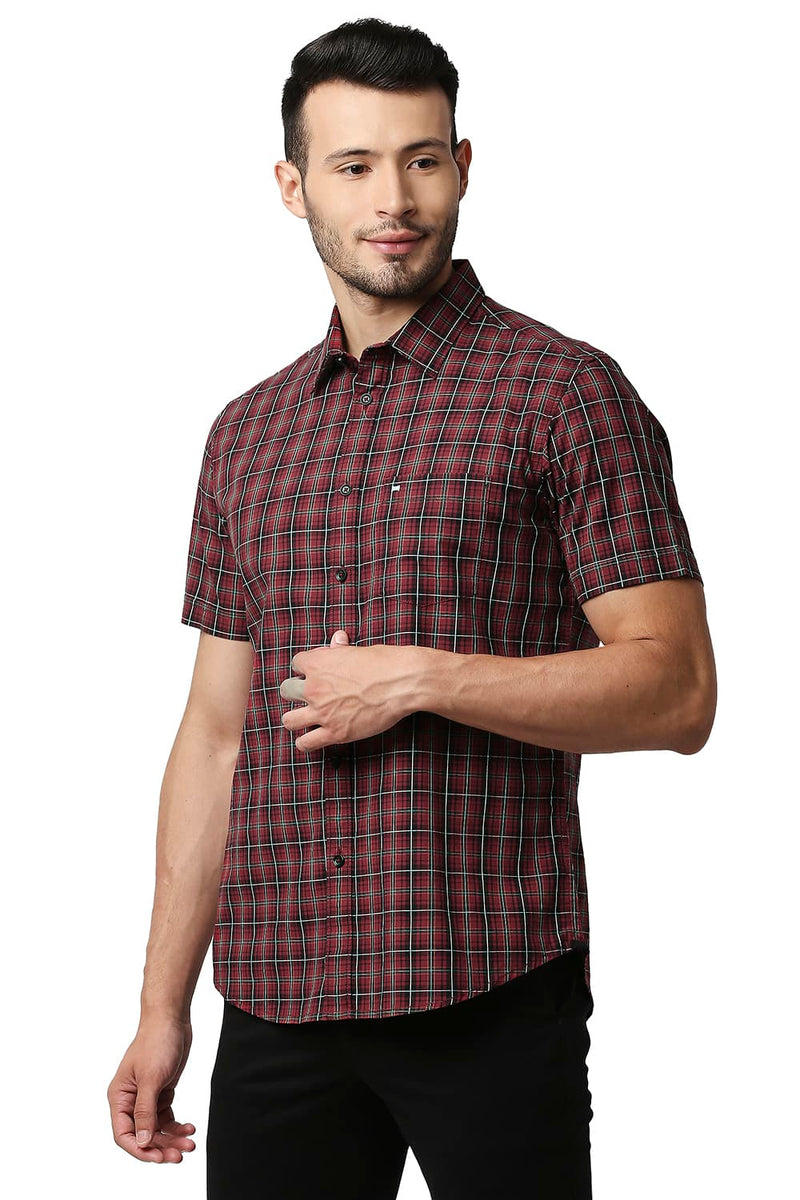 BASICS SLIM FIT COTTON CHECKS HALFSLEEVES SHIRT