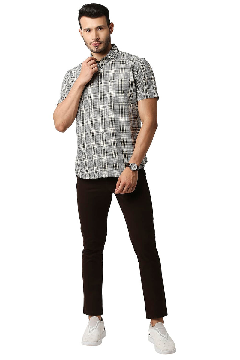 BASICS SLIM FIT COTTON CHECKS HALFSLEEVES SHIRT