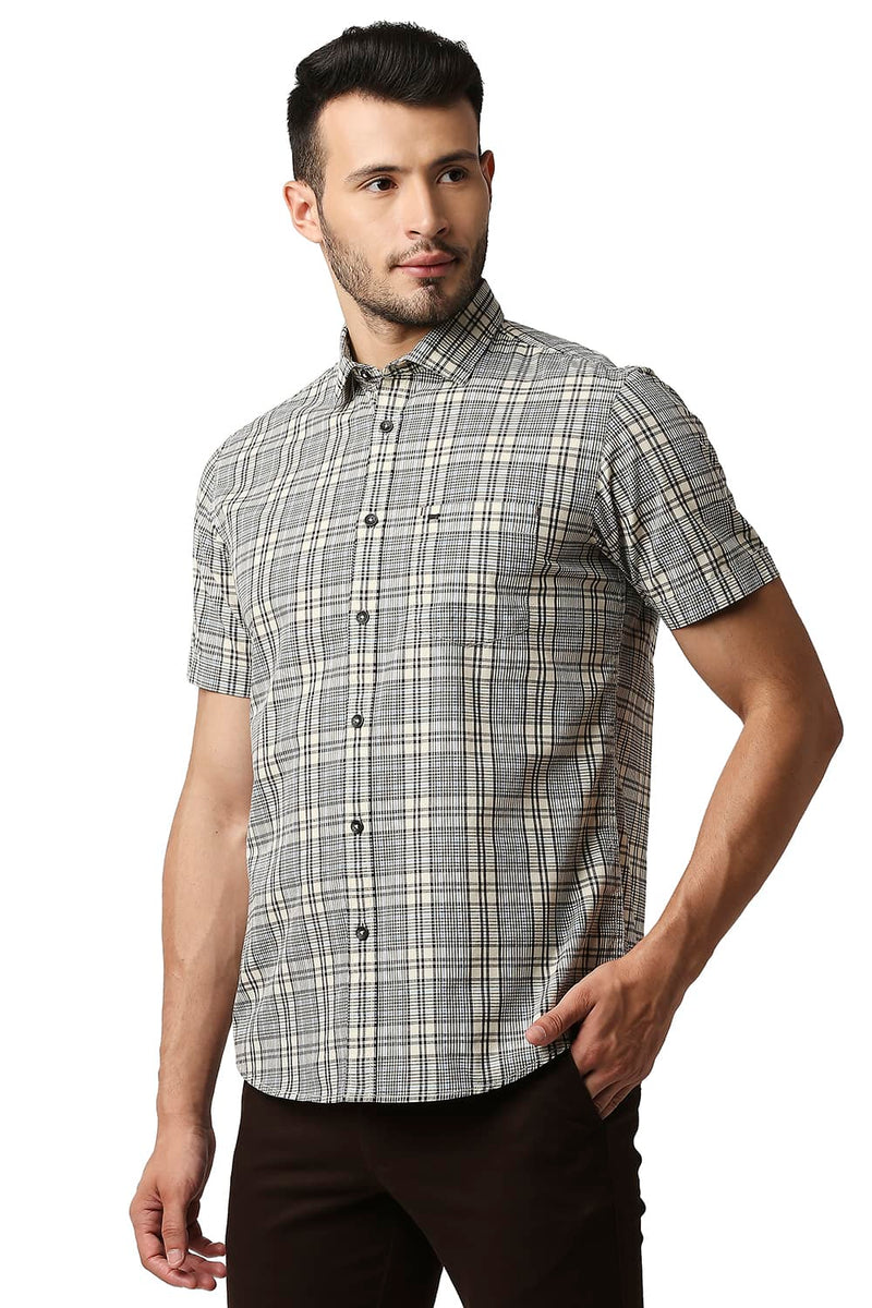 BASICS SLIM FIT COTTON CHECKS HALFSLEEVES SHIRT