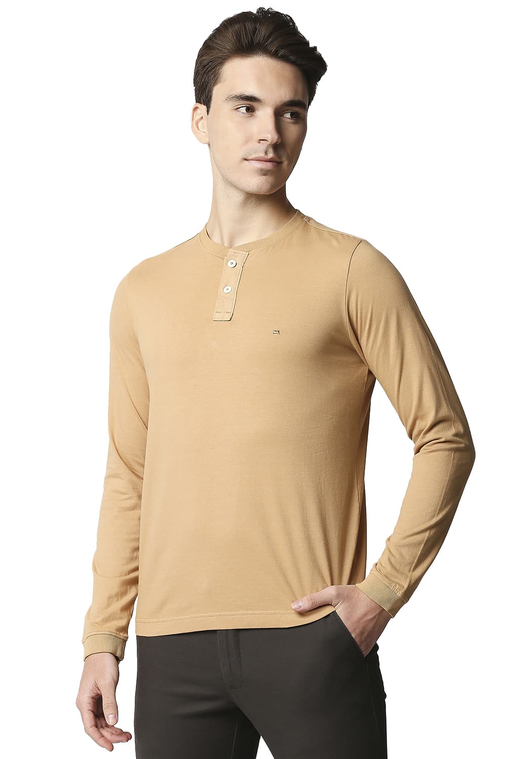 BASICS MUSCLE FIT HENLEY T-SHIRT