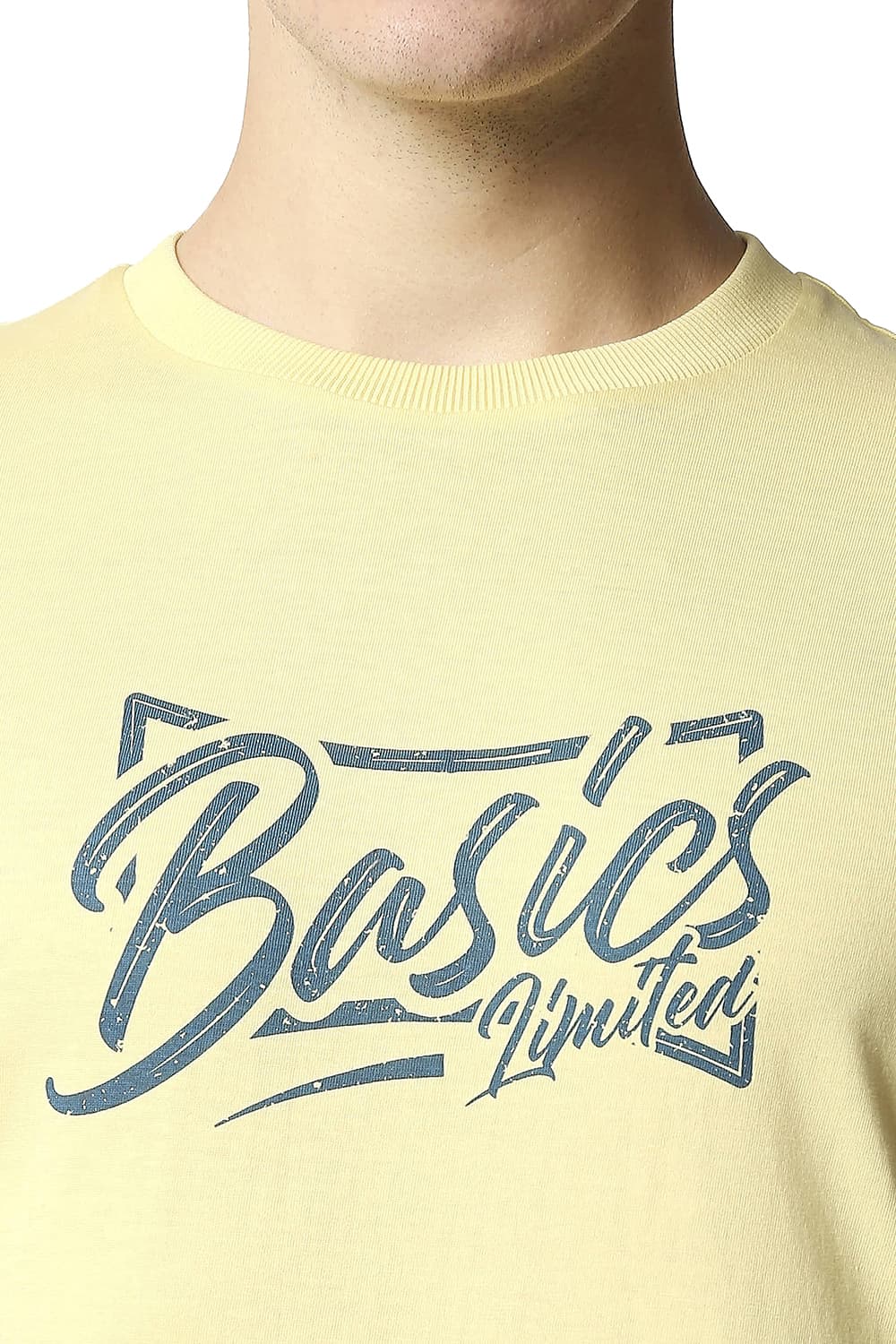 BASICS MUSCLE FIT CREW NECK T-SHIRT