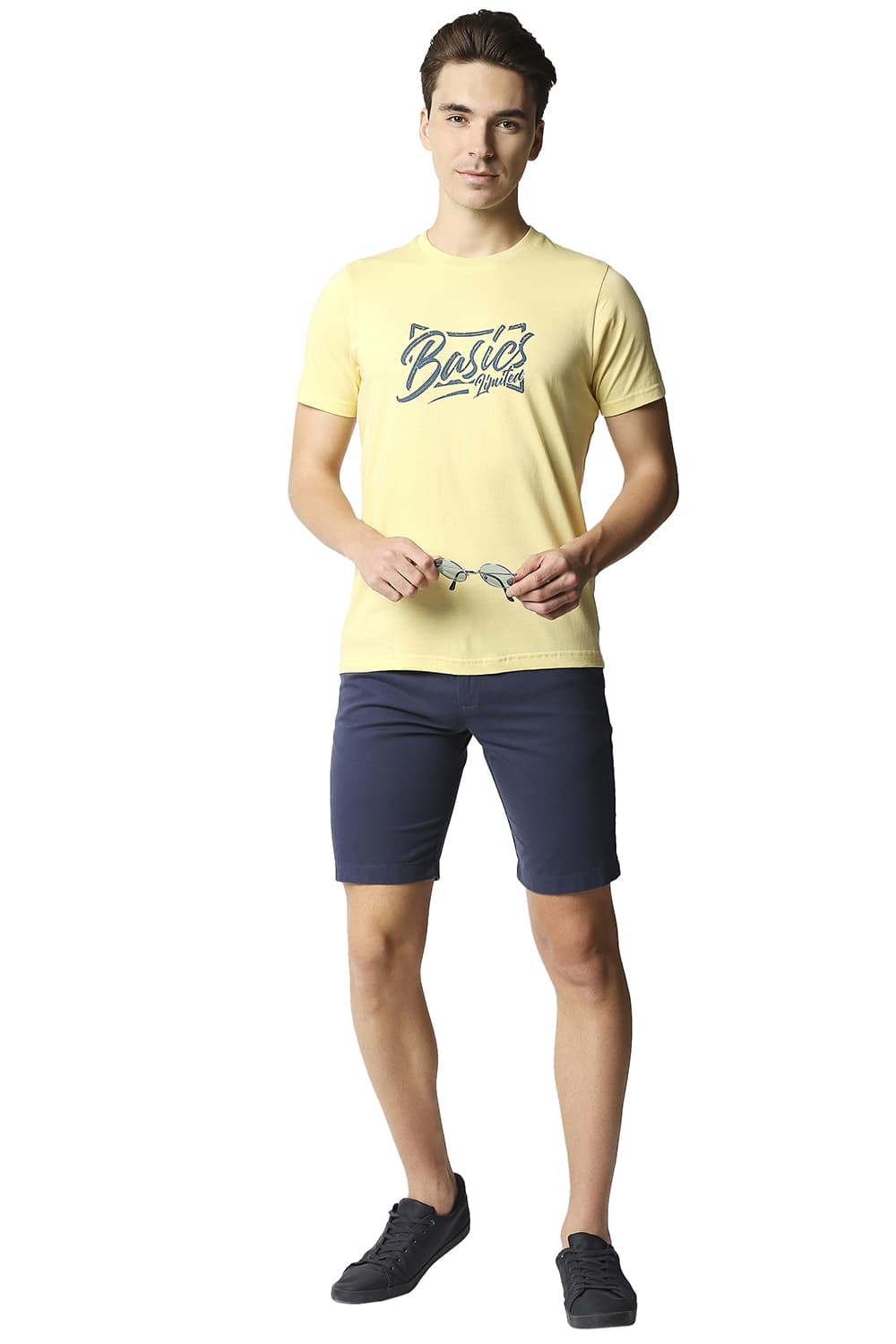 BASICS MUSCLE FIT CREW NECK T-SHIRT