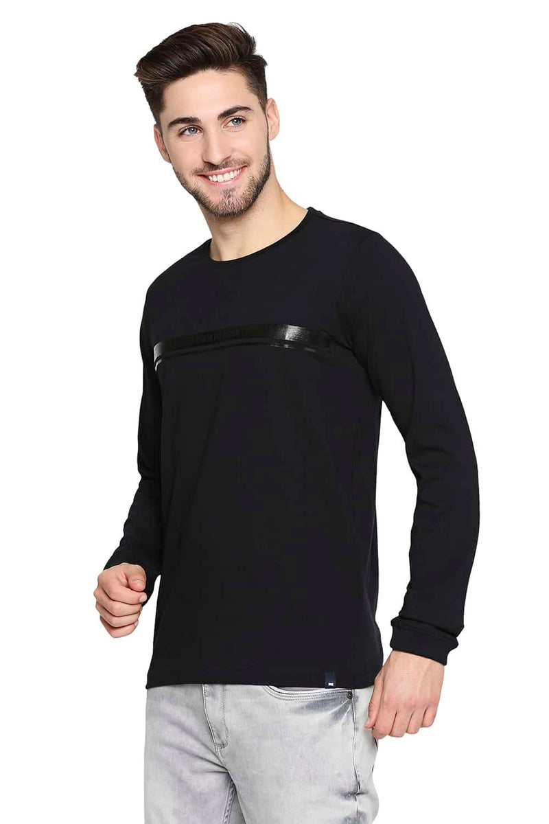 BASICS MUSCLE FIT CREW NECK T-SHIRT