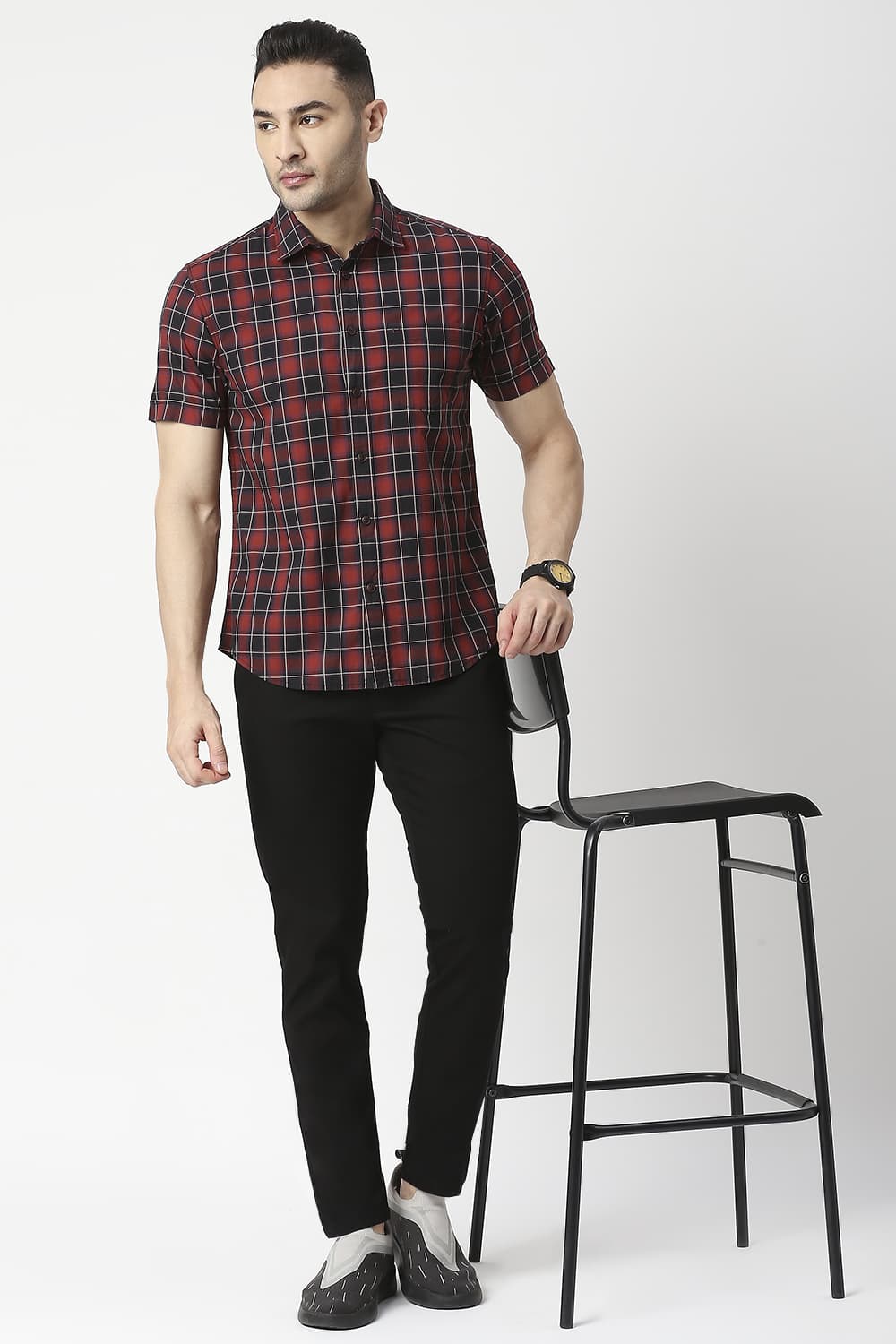 Slim Fit Cotton Checks Halfsleeves Shirt