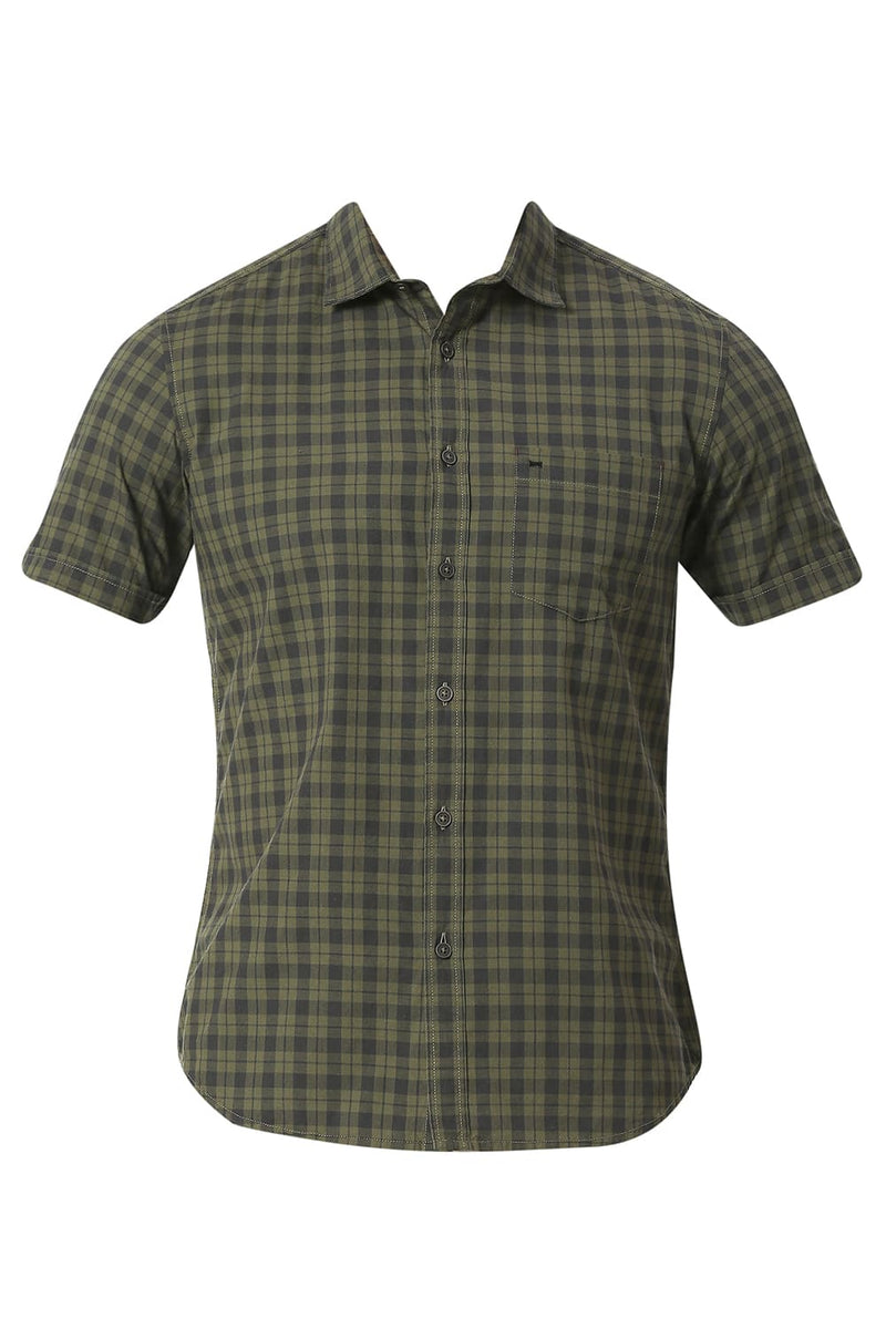 BASICS SLIM FIT COTTON CHECKS HALFSLEEVES SHIRT