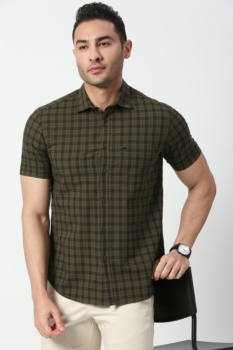 Slim Fit Cotton Checks Halfsleeves Shirt