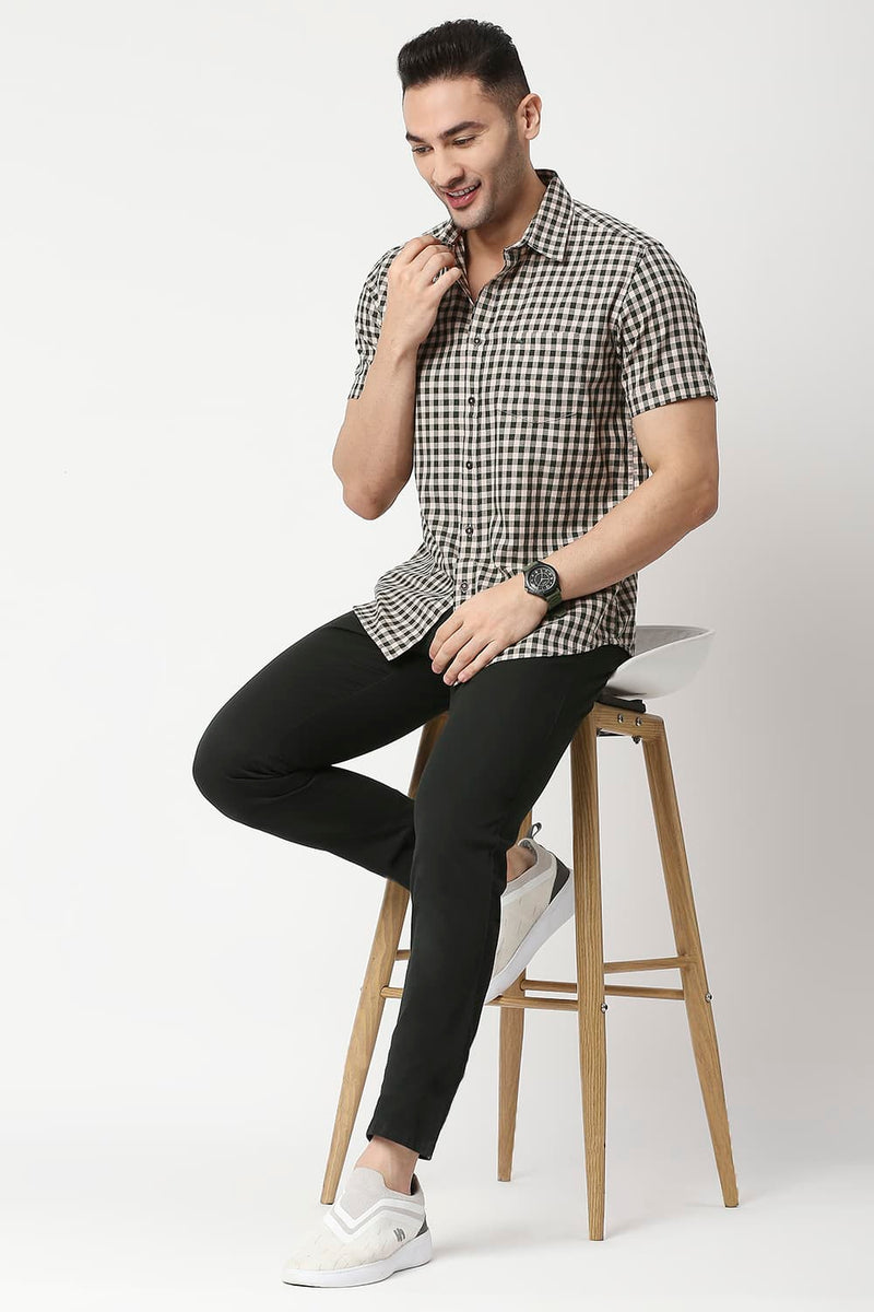 Slim Fit Cotton Twill Checks Halfsleeves Shirt