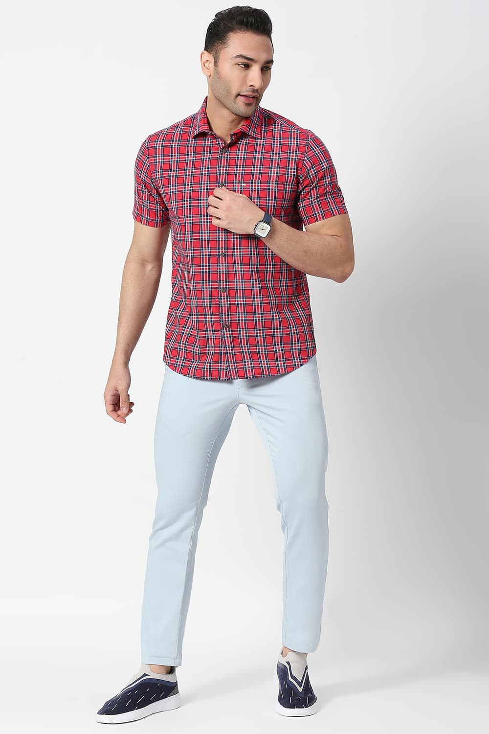 Slim Fit Cotton Checks Halfsleeves Shirt