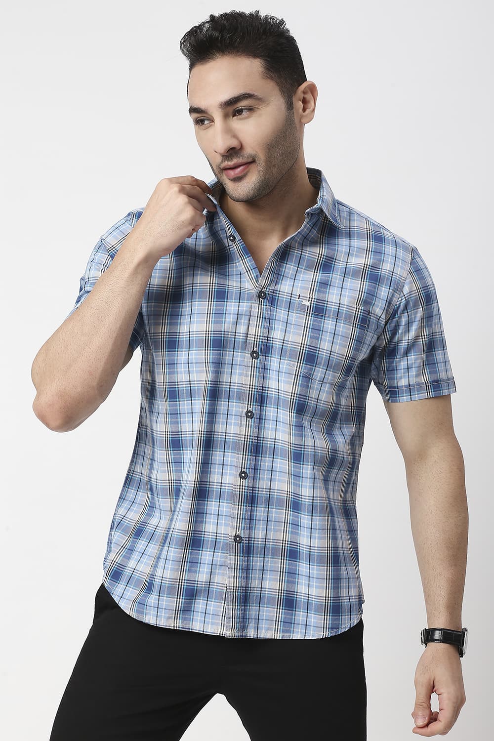 Slim Fit Cotton Checks Halfsleeves Shirt