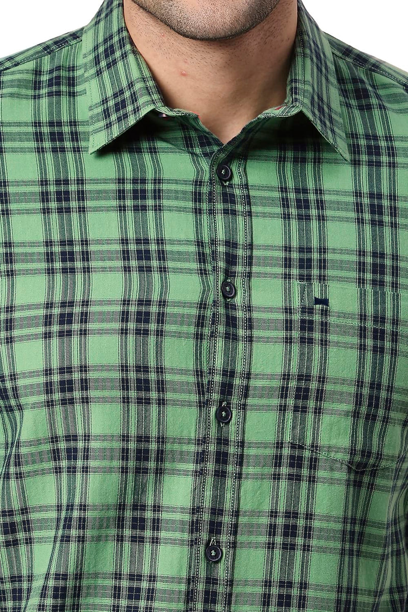 BASICS SLIM FIT COTTON TWILL CHECKS HALFSLEEVES SHIRT