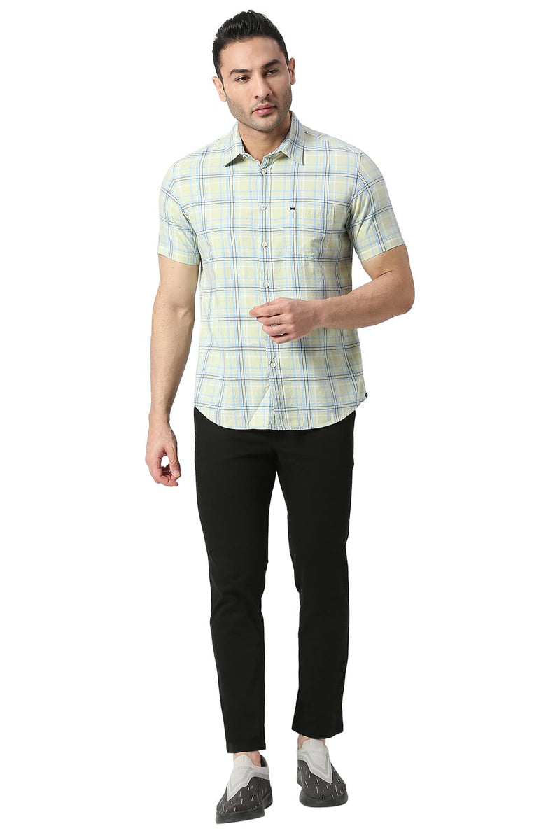 BASICS SLIM FIT COTTON TWILL CHECKS HALFSLEEVES SHIRT