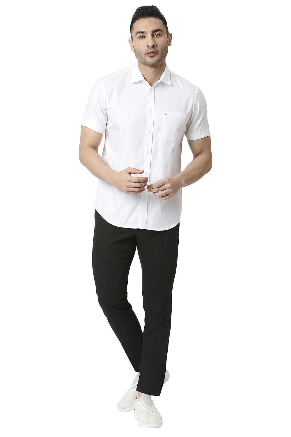 BASICS SLIM FIT COTTON DOBBY HALFSLEEVES SHIRT