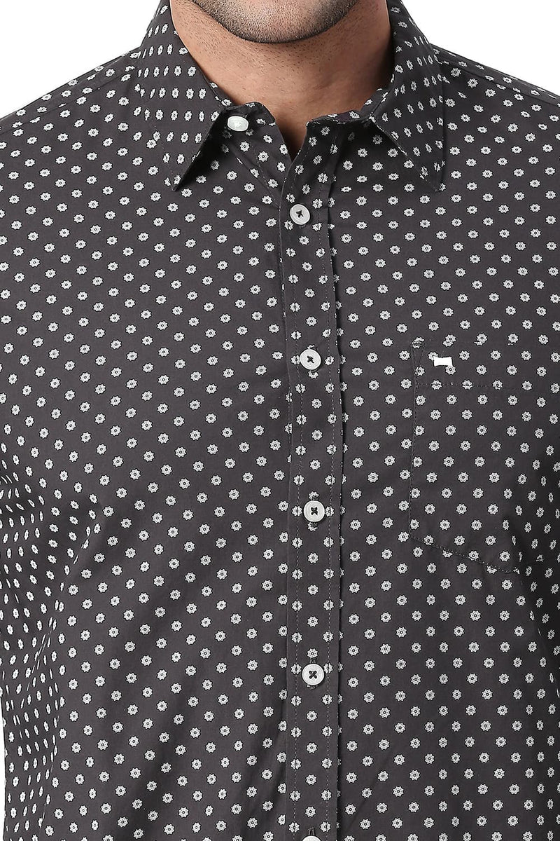 BASICS SLIM FIT COTTON POPLIN PRINTED SHIRT