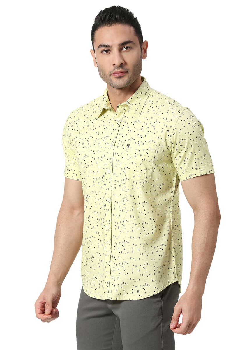 BASICS SLIM FIT COTTON PRINTED HALFSLEEVES SHIRT